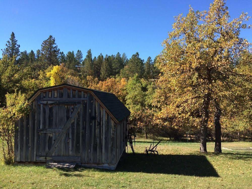 Lytle Creek Inn Bed And Breakf Devils Tower Exteriör bild